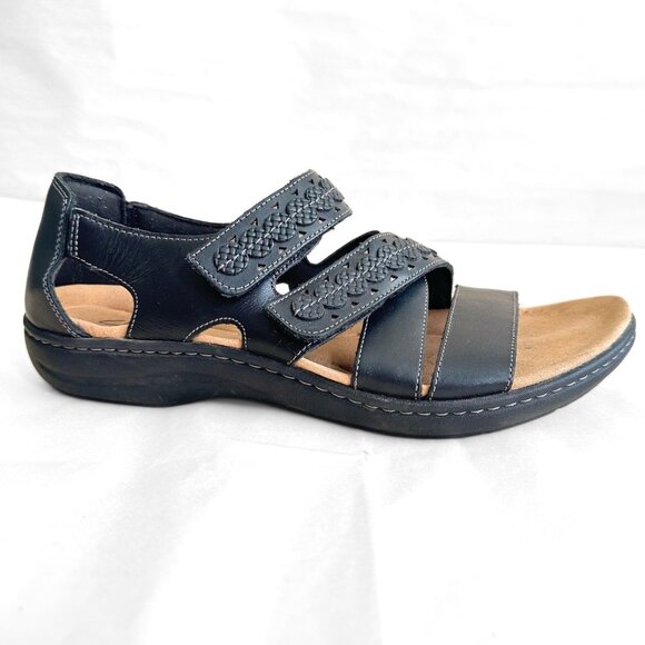 Clarks Comfort Sandal Women 11 Black Outdoor Adjustable Straps Arch Support Flat - Picture 1 of 8